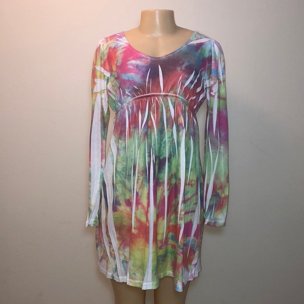 Multi colored long sleeve short dress